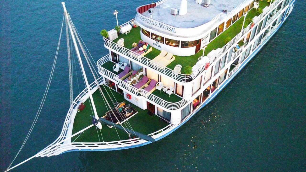 Lotus Elegance Cruise Hotel Ha Long Luaran gambar