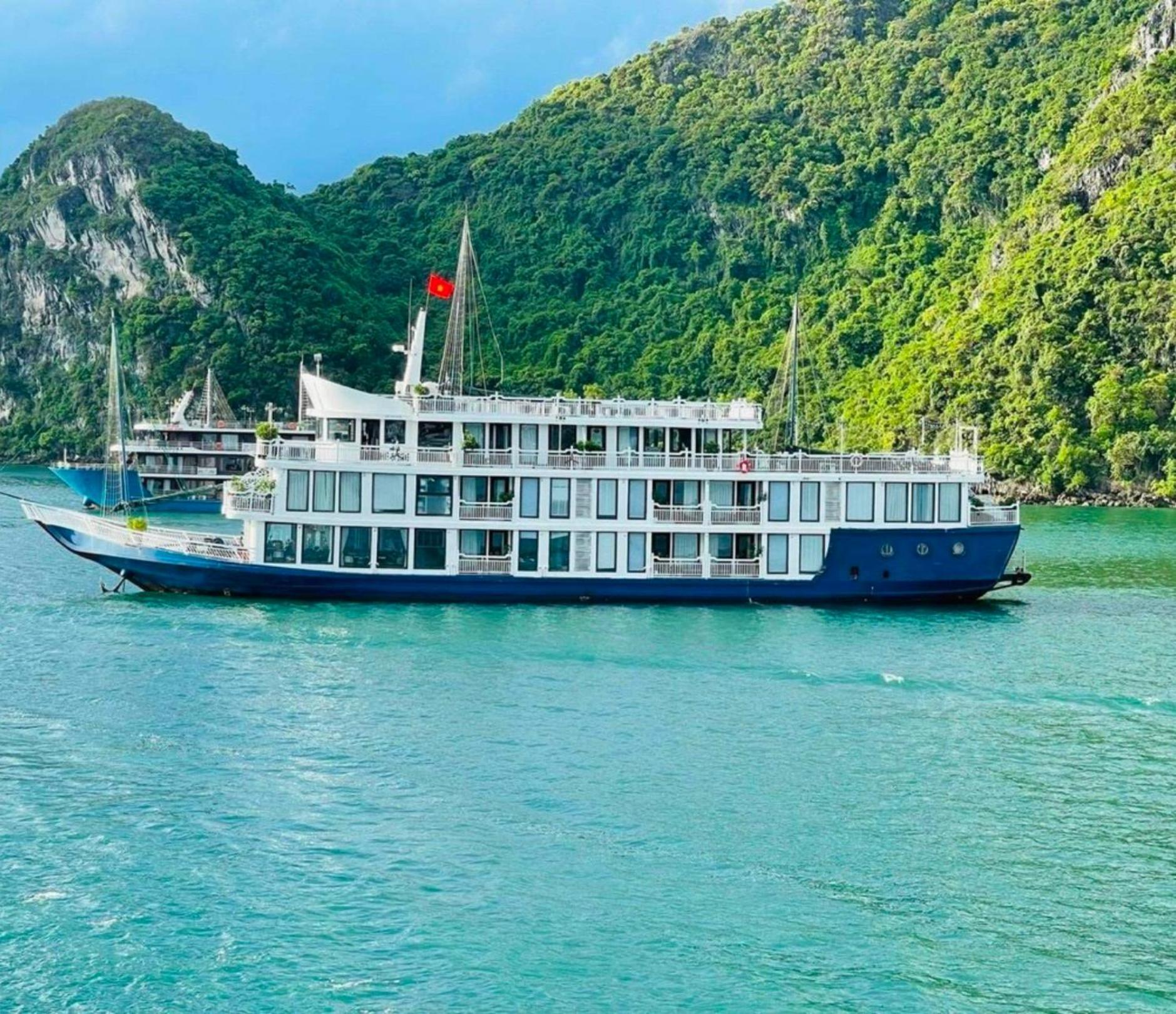 Lotus Elegance Cruise Hotel Ha Long Luaran gambar