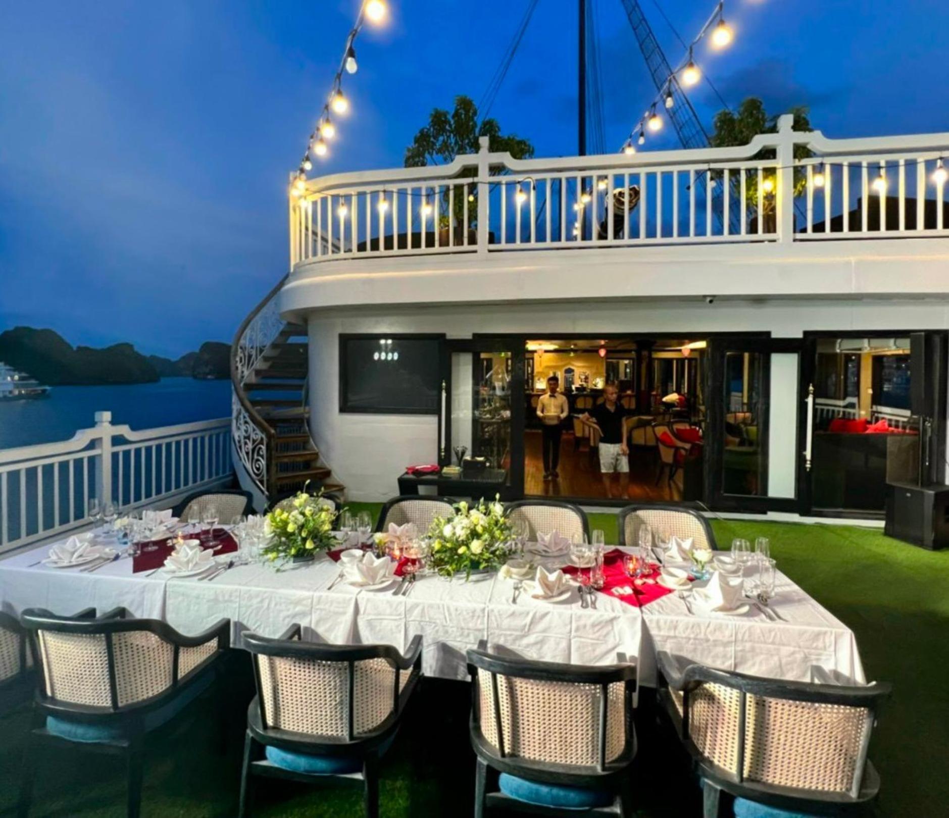 Lotus Elegance Cruise Hotel Ha Long Luaran gambar