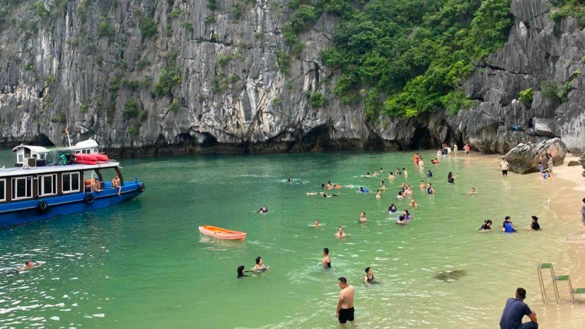 Lotus Elegance Cruise Hotel Ha Long Luaran gambar